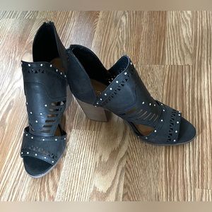 Maurice’s Women’s High  Heel Black Shoes Boots Open Toe Size 11 Nice Detailing